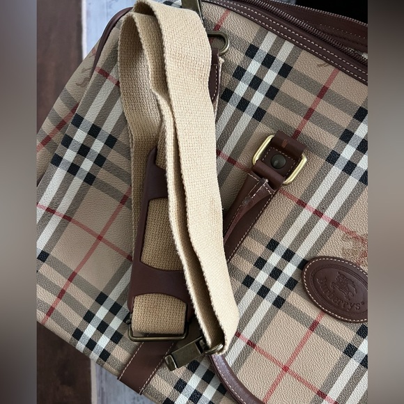 Vintage Buryberry’s Burberry Vintage Nova Check Haymarket Travel Duffle plaid - Picture 16 of 17